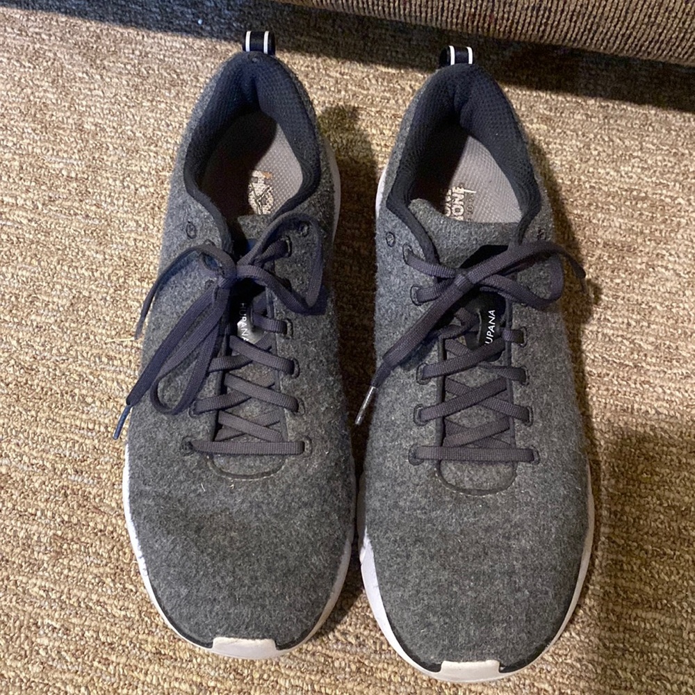 Hoka One One Hupana men’s size 11 shoes grey wool running shoes